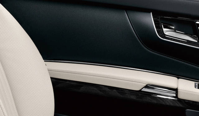 <strong>Mercedes-Benz CL 550 BlueEFFICIENCY Grand Edition｜メルセデス・ベンツ CL 550 ブルーエフィシェンシー グランド エディション</strong>