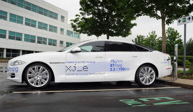 <strong>Jaguar XJ_e｜ジャガーXJ_e</strong>