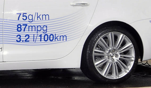 <strong>Jaguar XJ_e｜ジャガーXJ_e</strong>