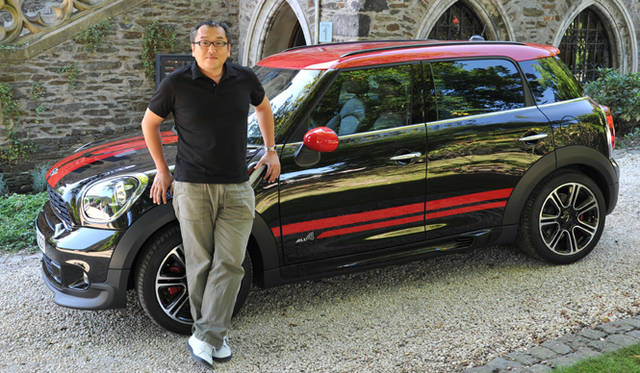 <strong>MINI John Cooper Works Crossover｜ミニ ジョン・クーパー・ワークス クロスオーバー</strong>　渡辺敏史氏とともに