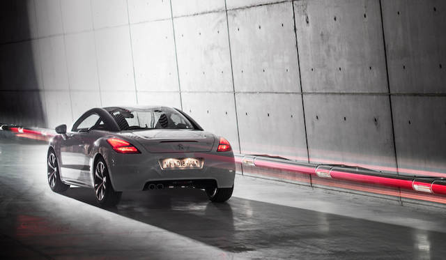 <strong>Peugeot RCZ｜プジョー RCZ</strong>