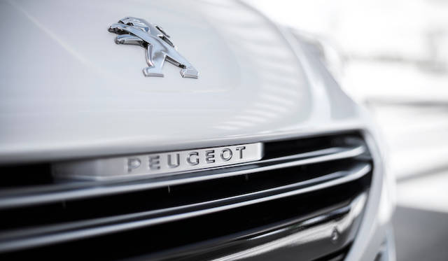 <strong>Peugeot RCZ｜プジョー RCZ</strong>