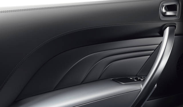 <strong>Peugeot RCZ｜プジョー RCZ</strong>