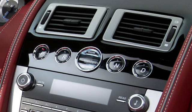 <strong>Aston Martin DB9｜アストンマーティン DB9</strong>