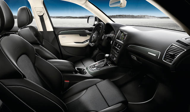 <strong>Audi SQ5 TDI Audi exclusive concept｜<br />アウディ SQ5 TDI アウディ エクスクルーシブ コンセプト</strong>