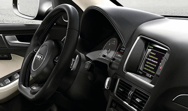 <strong>Audi SQ5 TDI Audi exclusive concept｜<br />アウディ SQ5 TDI アウディ エクスクルーシブ コンセプト</strong>