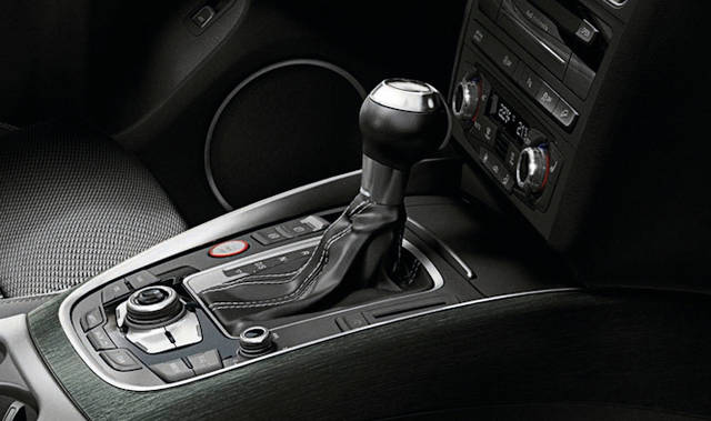 <strong>Audi SQ5 TDI Audi exclusive concept｜<br />アウディ SQ5 TDI アウディ エクスクルーシブ コンセプト</strong>