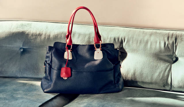 <strong>TOMMY HILFIGER│トミー ヒルフィガー</strong>　アメリカンクラシックからインスパイアされたバッグ