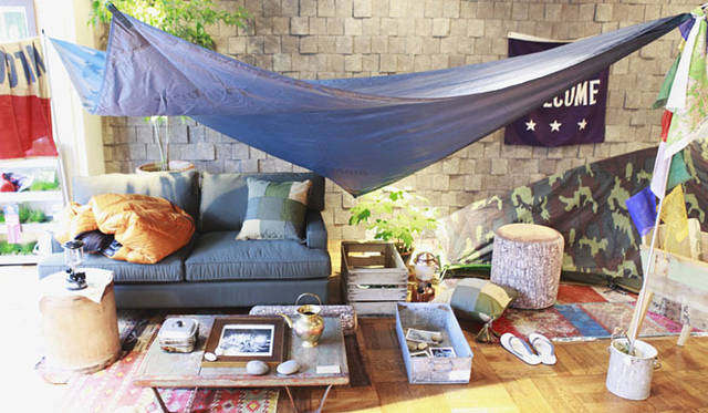 EXHIBITION｜作原文子のプロジェクト「mountain morning - khaki - by Fumiko Sakuhara」(写真は昨年春に開催した様子)