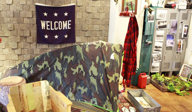 EXHIBITION｜作原文子のプロジェクト「mountain morning - khaki - by Fumiko Sakuhara」(写真は昨年春に開催した様子)