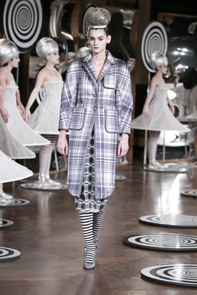 　2013年春夏コレクション　©Dan and Corina Lecca