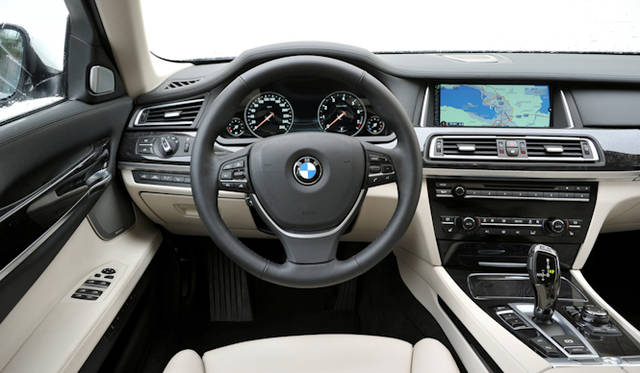 <strong>BMW 7 series｜BMW 7シリーズ</strong>