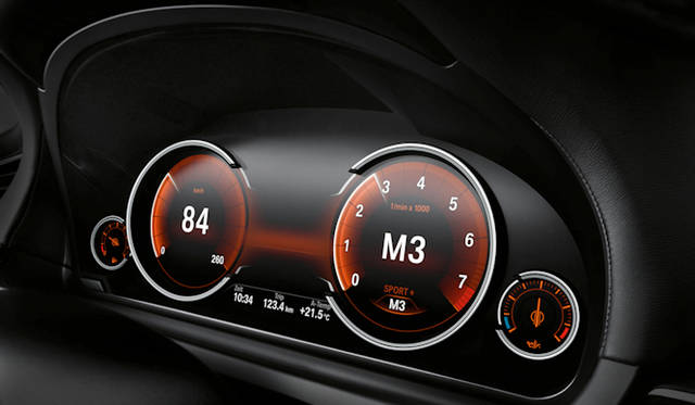 <strong>BMW 7 series｜BMW 7シリーズ</strong>　マルチ・ディスプレイ・メーター・パネル　スポーツモード