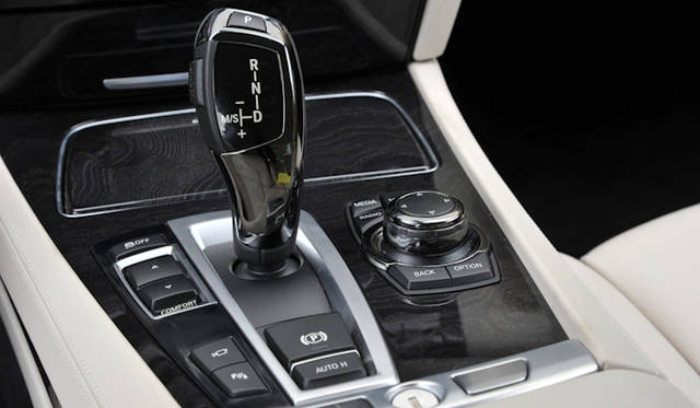 <strong>BMW 7 series｜BMW 7シリーズ</strong>