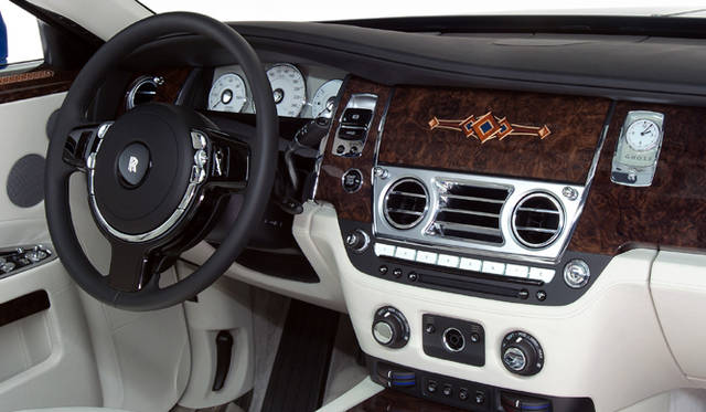 <strong>Rolls-Royce Ghost｜ロールス・ロイス ゴースト</strong>