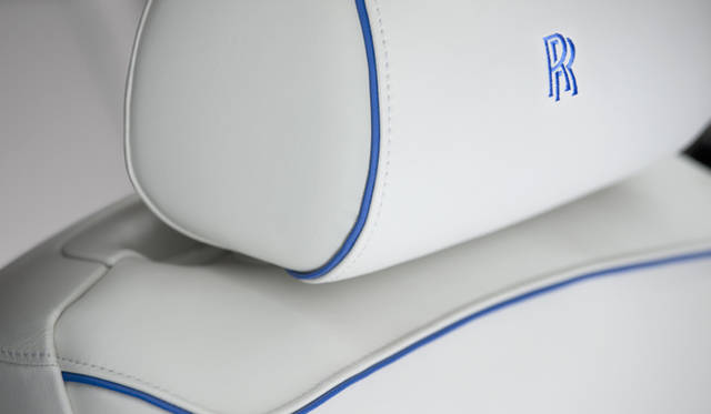 <strong>Rolls-Royce Ghost｜ロールス・ロイス ゴースト</strong>