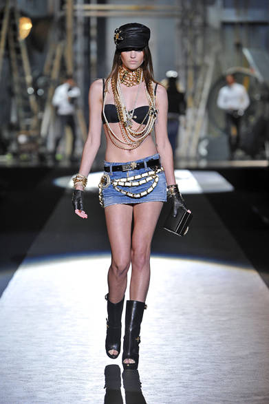 　2013年春夏コレクション