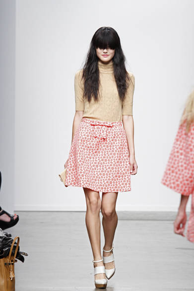 <strong>KAREN WALKER｜カレン ウォーカー</strong>　2013年春夏コレクション