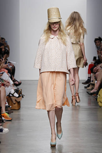 <strong>KAREN WALKER｜カレン ウォーカー</strong>　2013年春夏コレクション