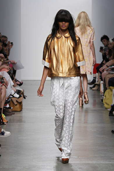 <strong>KAREN WALKER｜カレン ウォーカー</strong>　2013年春夏コレクション