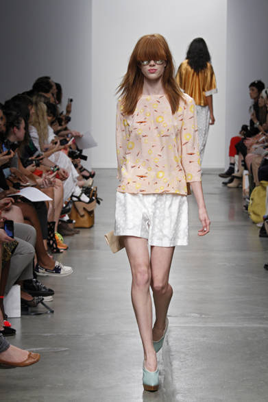 <strong>KAREN WALKER｜カレン ウォーカー</strong>　2013年春夏コレクション