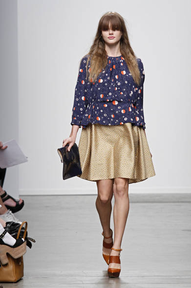 <strong>KAREN WALKER｜カレン ウォーカー</strong>　2013年春夏コレクション