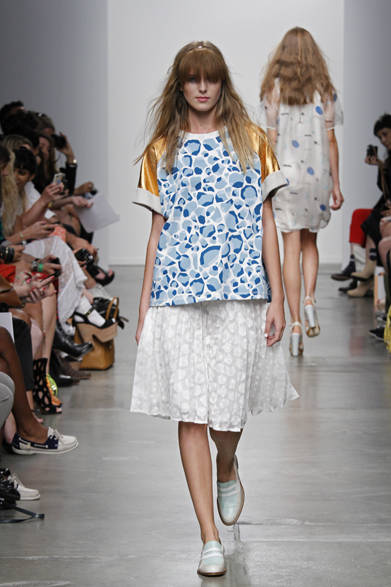 <strong>KAREN WALKER｜カレン ウォーカー</strong>　2013年春夏コレクション