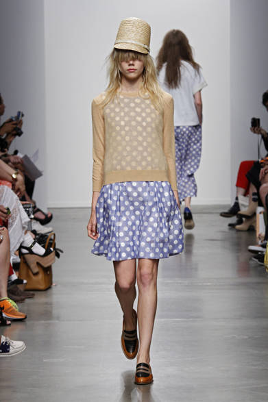 <strong>KAREN WALKER｜カレン ウォーカー</strong>　2013年春夏コレクション