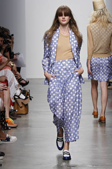 <strong>KAREN WALKER｜カレン ウォーカー</strong>　2013年春夏コレクション