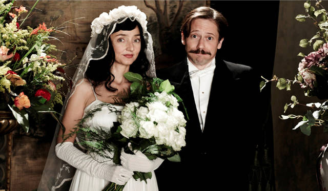 <strong>MOVIE｜チキンとプラム～あるバイオリン弾き、最後の夢～</strong>　