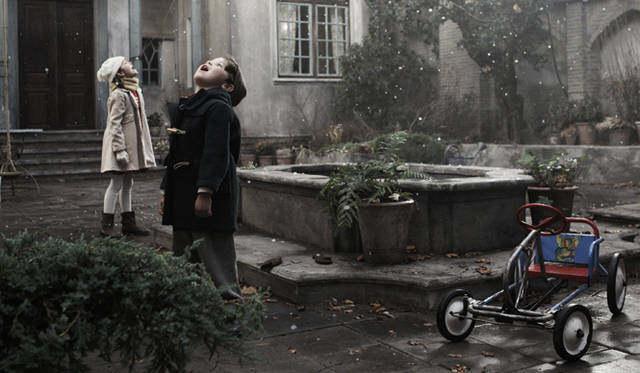 <strong>MOVIE｜チキンとプラム～あるバイオリン弾き、最後の夢～</strong>　