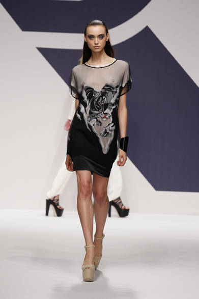 　2013年春夏コレクション