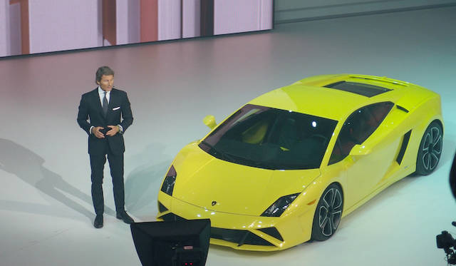 <strong>Volkswagen Group Night｜フォルクスワーゲン グループ ナイト</strong><br />ランボルギーニ社長兼CEO ステファン・ヴィンケルマン氏とあたらしい「ガヤルド」