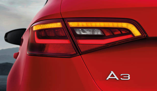 <strong>Audi A3 Sportback｜アウディ A3 スポーツバック</strong>
