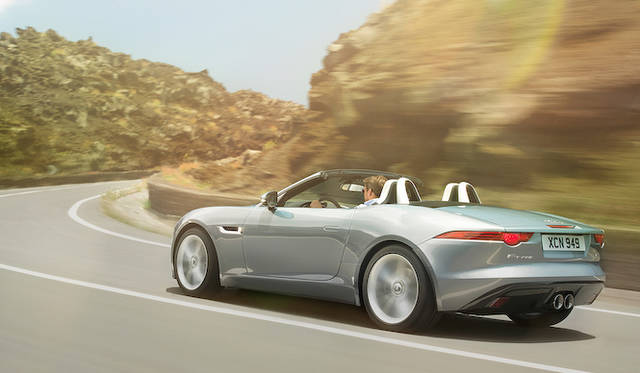 <strong>Jaguar F-Type S｜ジャガー Fタイプ S</strong>