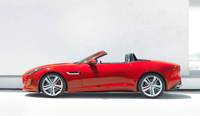 <strong>Jaguar F-Type V8 S｜ジャガー Fタイプ V8 S</strong>