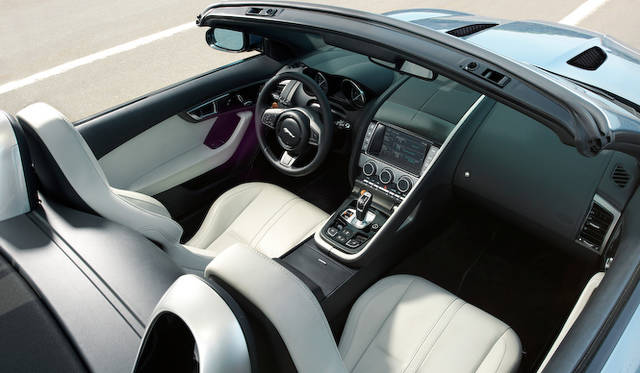 <strong>Jaguar F-Type S｜ジャガー Fタイプ S</strong>