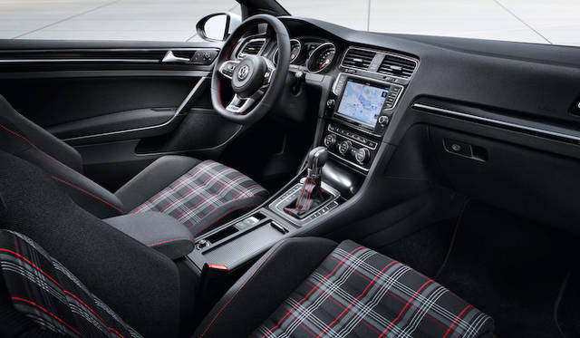 <strong>Volkswagen Golf Blue GTI｜フォルクスワーゲン ゴルフ GTI</strong>