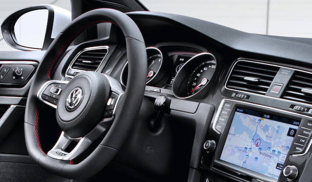 <strong>Volkswagen Golf Blue GTI｜フォルクスワーゲン ゴルフ GTI</strong>