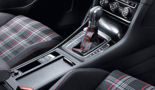 <strong>Volkswagen Golf Blue GTI｜フォルクスワーゲン ゴルフ GTI</strong>