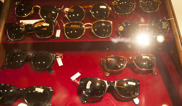 　「Adam et Rope’ WILD LIFE TAILOR MARUNOUCHI」　デッドストックのアイウェアなど希少なコレクションも展開