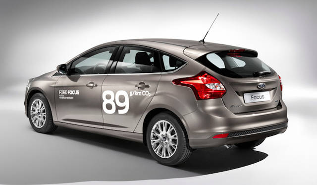 <strong>Ford Focus｜フォード フォーカス</strong>　写真は海外モデル