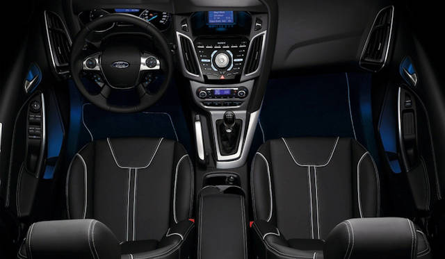 <strong>Ford Focus｜フォード フォーカス</strong>　写真は海外モデル