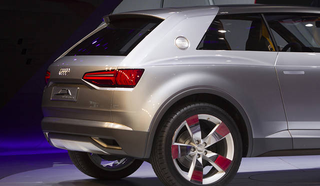 <strong>Audi crosslane coupé｜アウディ クロスレーン クーペ</strong>