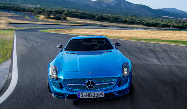 <strong>Mercedes-Benz SLS AMG Electric Drive｜<br />メルセデス・ベンツ SLS AMG・エレクトリックドライブ</strong>