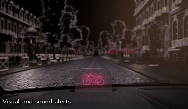 <strong>Citroen Numero 9｜シトロエン ニュメロ ヌフ</strong><br />アクティブブラインドスポットモニタリング　2輪車にも対応する　警告はヘッドアップディスプレイに表示