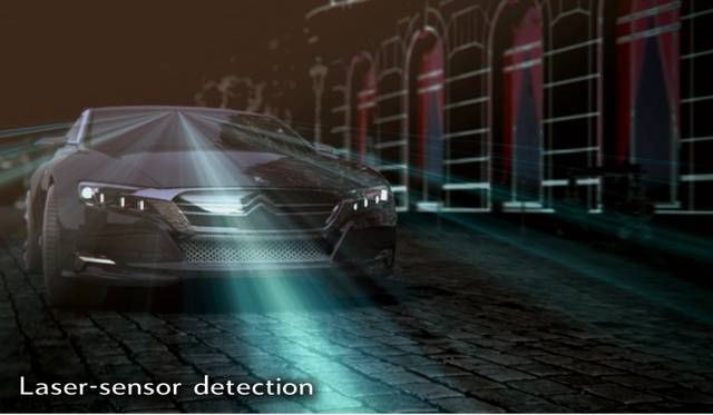 <strong>Citroen Numero 9｜シトロエン ニュメロ ヌフ</strong><br />チャイルドセーフティはレーザーセンサーで前方を確認