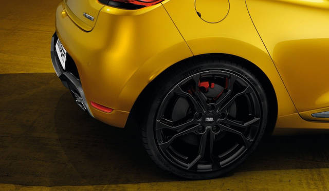 <strong>Renault Clio R.S.200 EDC｜ルノー ルーテシア（クリオ）RS 200 EDC</strong>