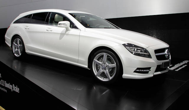 <strong>Mercedes-Benz　CLS Shooting Brake｜メルセデス・ベンツCLS シューティングブレイク</strong>　  <br />Photographs by MOCHIZUKI Hirohiko