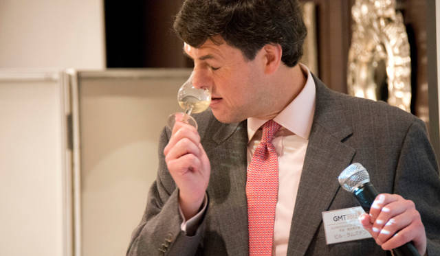 <strong>MHDグランド　モルト　テイスティング　2012｜</strong>アードベッグ及びグレンモーレンジィ蒸留・製造責任者、ビル・ラムズデン博士　「日本の愛好家の知識と情熱の深さにはいつも驚かされています」